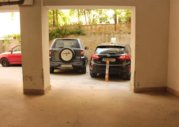 With Free Parking Appartement *